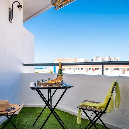 419 Beautiful Summerland Studio, Wi Fi Sat Tv *