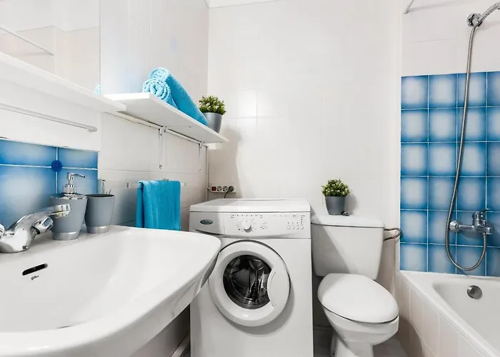 419 Beautiful Summerland Studio, Wi Fi Sat Tv