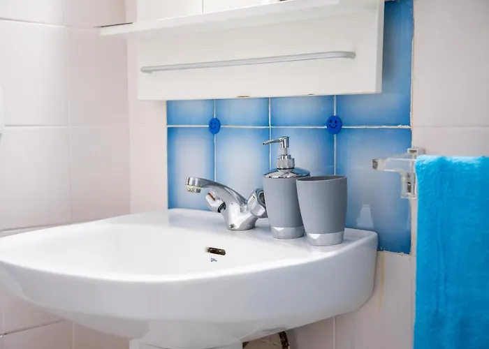 419 Beautiful Summerland Studio, Wi Fi Sat Tv *