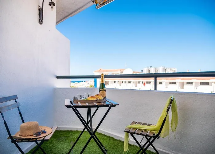 419 Beautiful Summerland Studio, Wi Fi Sat Tv *